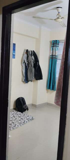 2 BHK Flat In Amrapali Castle For Sale  In Sector Chi V