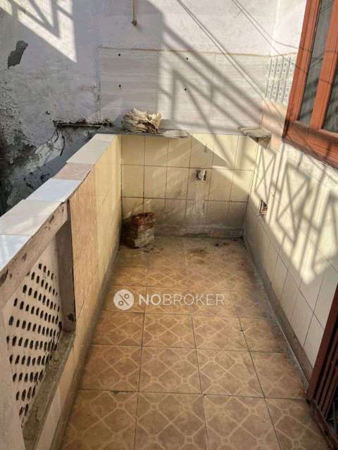 2 BHK Flat In Saurav Apartment  For Sale  In Sahibabad