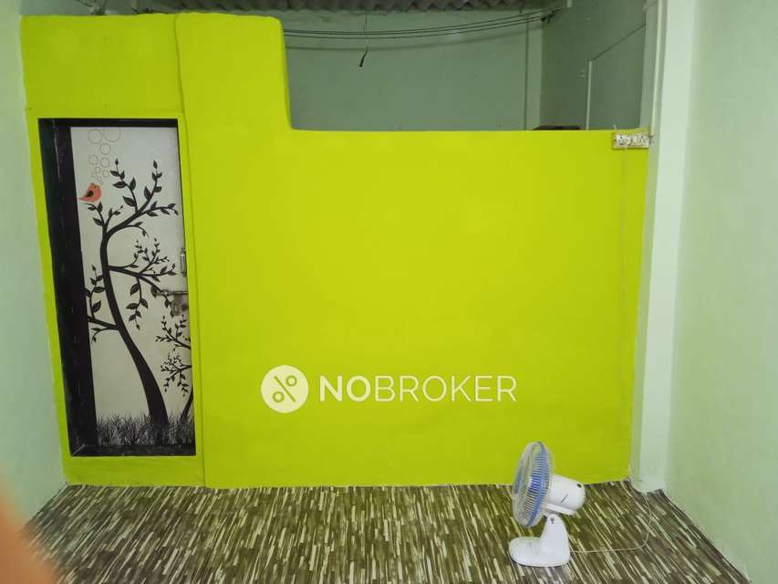 1 RK House for Rent  In Malad East