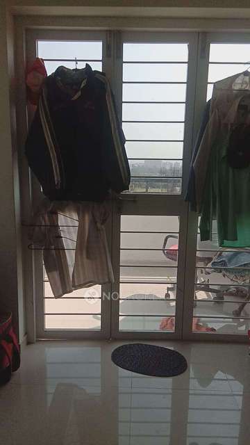 2 BHK Flat In Lotus Pinnacle for Rent  In Sri Nagar