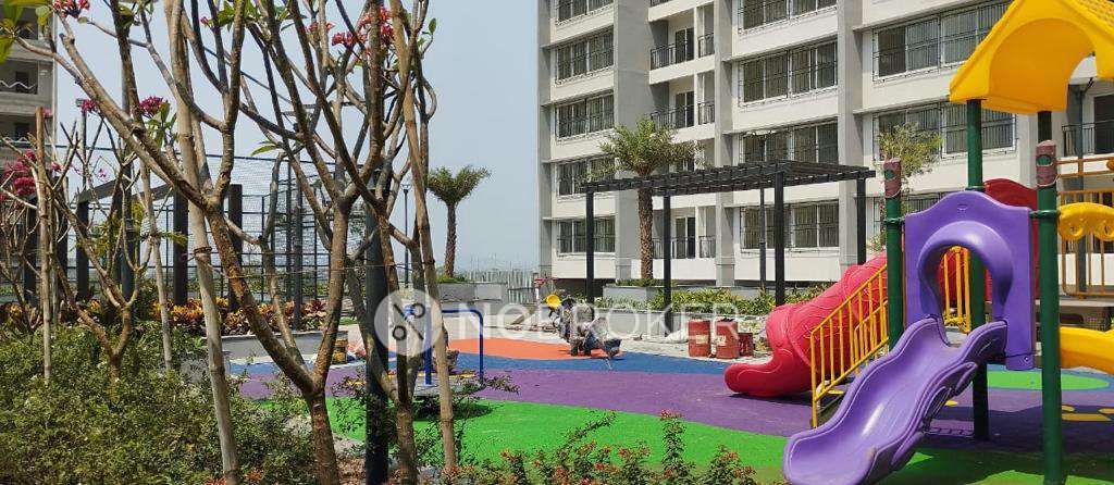 2 BHK Flat In Kolte Patil Life Republic For Sale  In Hinjewadi