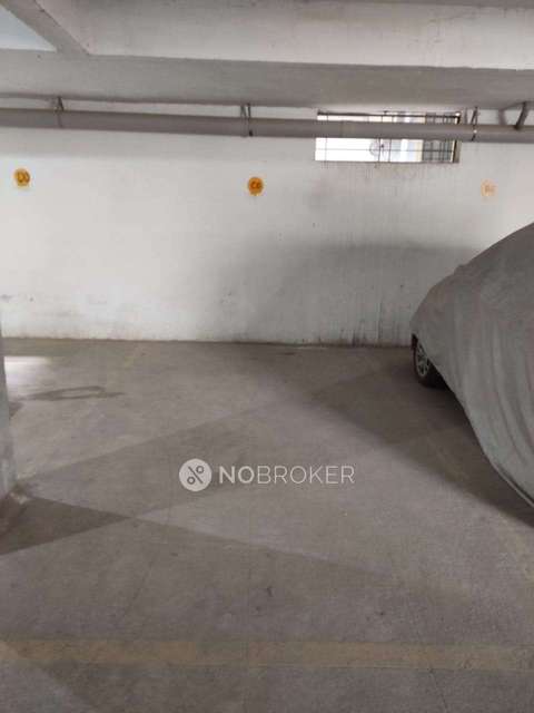 2 BHK Flat In Sai Flora Apartment For Sale  In Marathahalli