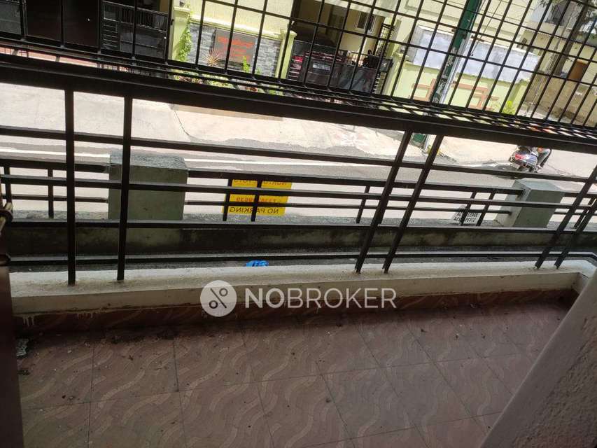 2 BHK Flat In Sai Flora Apartment For Sale  In Marathahalli