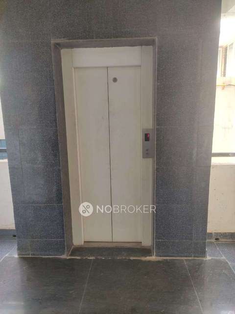2 BHK Flat In Sai Flora Apartment For Sale  In Marathahalli