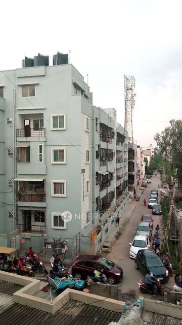 2 BHK Flat In Sai Flora Apartment For Sale  In Marathahalli