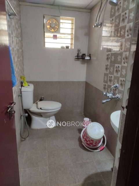 2 BHK Flat In Sai Flora Apartment For Sale  In Marathahalli