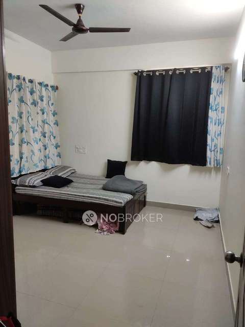 2 BHK Flat In Sai Flora Apartment For Sale  In Marathahalli