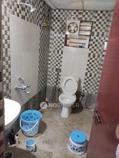 2 BHK Flat In Sai Flora Apartment For Sale  In Marathahalli