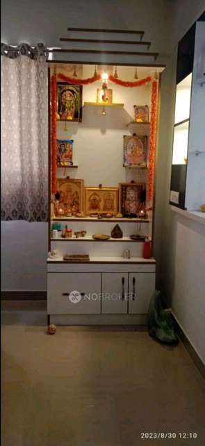 2 BHK Flat In Psr 33 East Apartment For Sale  In Sompura Gate