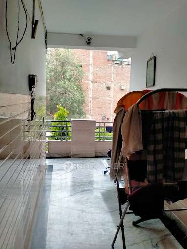 PG for Girls in Kamla Nagar