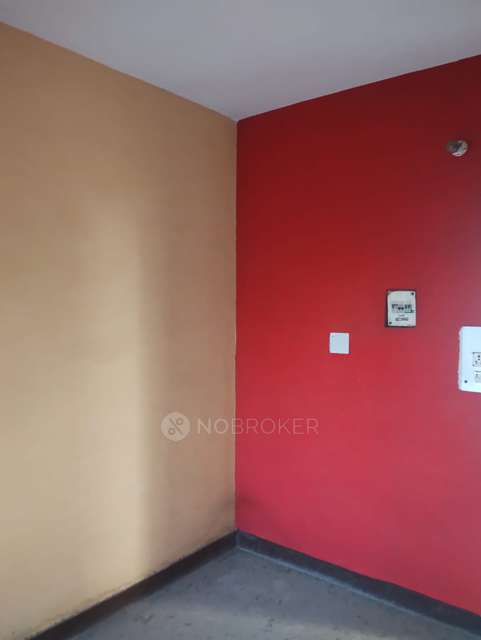 1 BHK Flat In Everest Apartment, Pocket A - 3 , Kalkaji Extension , New Delhi - 19 For Sale  In Kalkaji