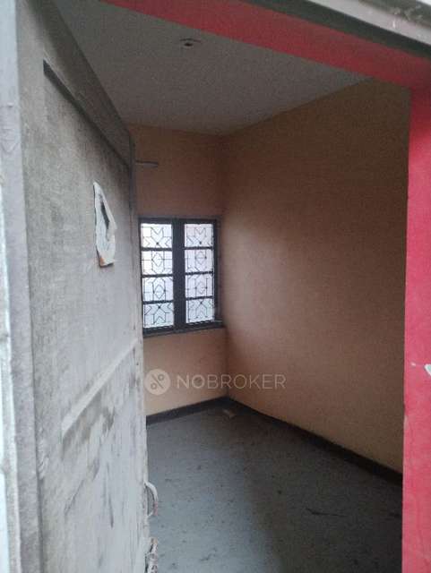 1 BHK Flat In Everest Apartment, Pocket A - 3 , Kalkaji Extension , New Delhi - 19 For Sale  In Kalkaji