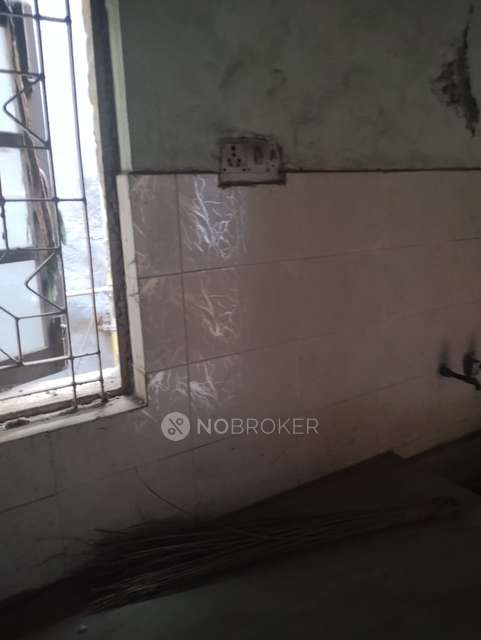1 BHK Flat In Everest Apartment, Pocket A - 3 , Kalkaji Extension , New Delhi - 19 For Sale  In Kalkaji