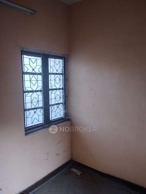 1 BHK Flat In Everest Apartment, Pocket A - 3 , Kalkaji Extension , New Delhi - 19 For Sale  In Kalkaji