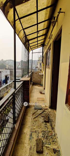 2 BHK Flat For Sale  In Paharganj