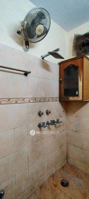 2 BHK Flat For Sale  In Paharganj