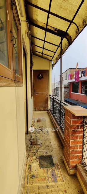 2 BHK Flat For Sale  In Paharganj