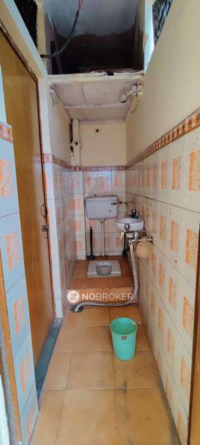 2 BHK Flat For Sale  In Paharganj