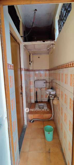 2 BHK Flat For Sale  In Paharganj