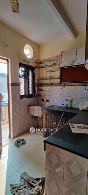 2 BHK Flat For Sale  In Paharganj