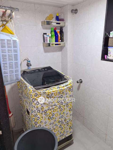 1 RK Flat In Pooja Apartment , Dadar West For Sale  In Pooja Apartment