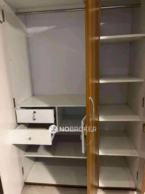 1 RK Flat In Pooja Apartment , Dadar West For Sale  In Pooja Apartment