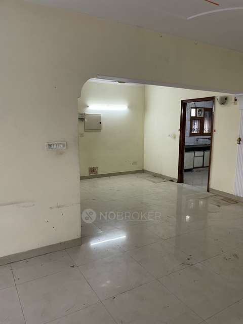 3 BHK Flat In Mahesh Apartments For Sale  In Vasundhara Enclave