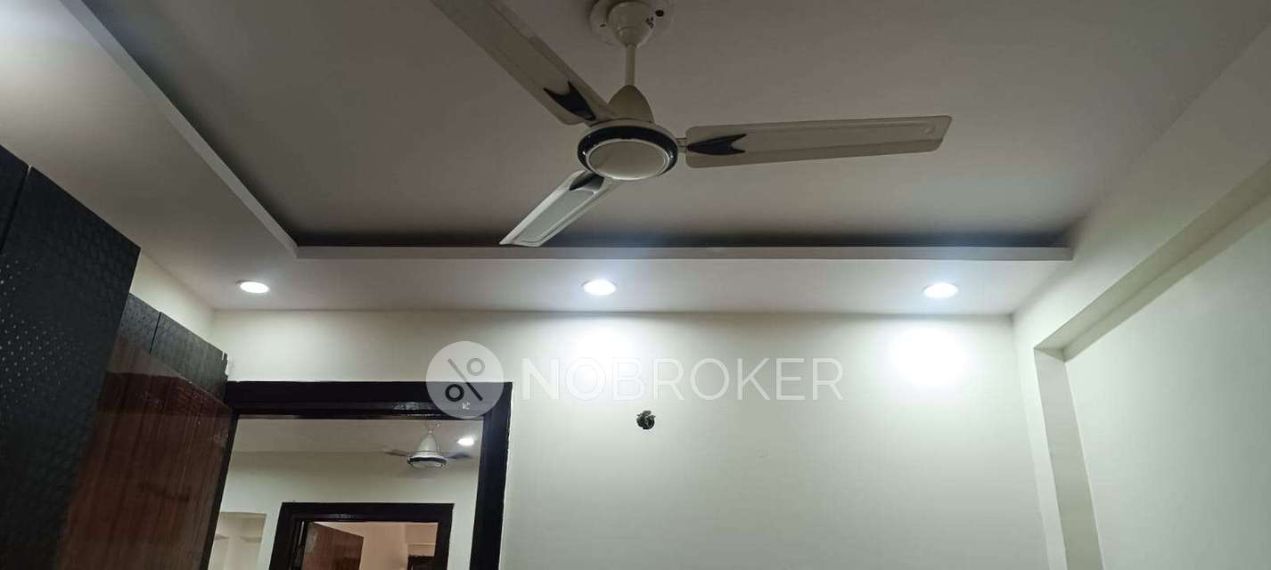 2 BHK Flat In Shyam Shyam For Sale  In Mahavir Enclave Part 2, Mahavir Enclave