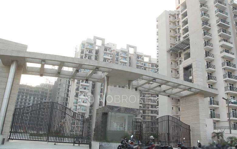 2 BHK Flat In Galaxy Plaza , Gaur City 2 For Sale  In Gaur City 2
