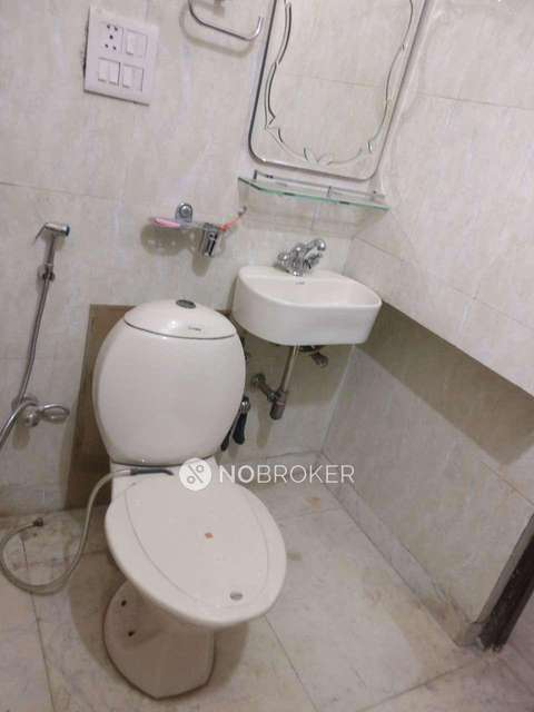 2 BHK Flat In Standalone Building  For Sale  In Mahavir Enclave