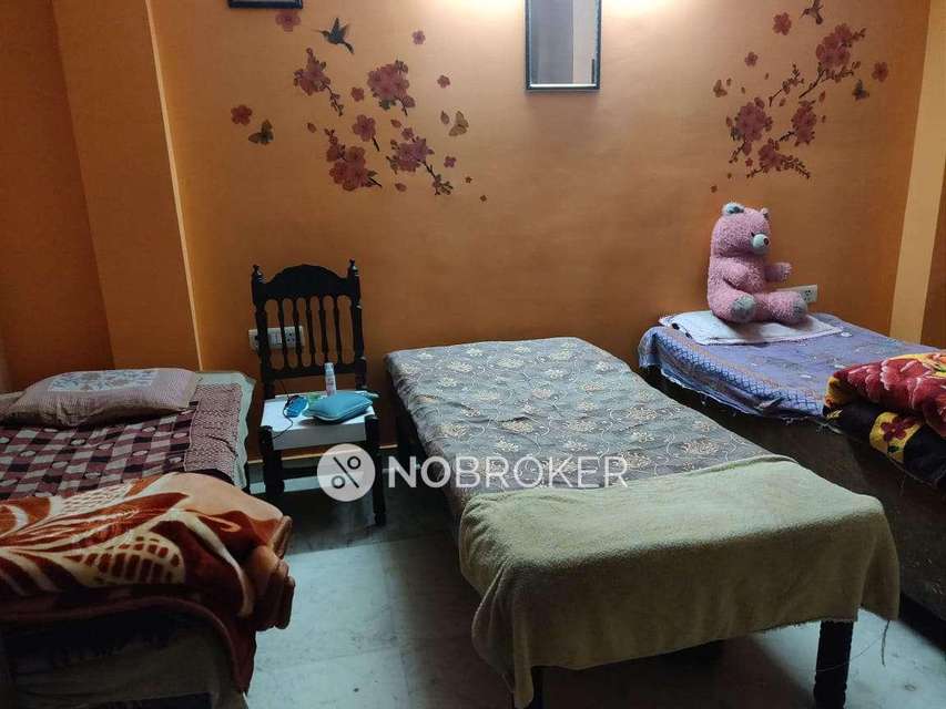 2 BHK Flat In Standalone Building  For Sale  In Mahavir Enclave