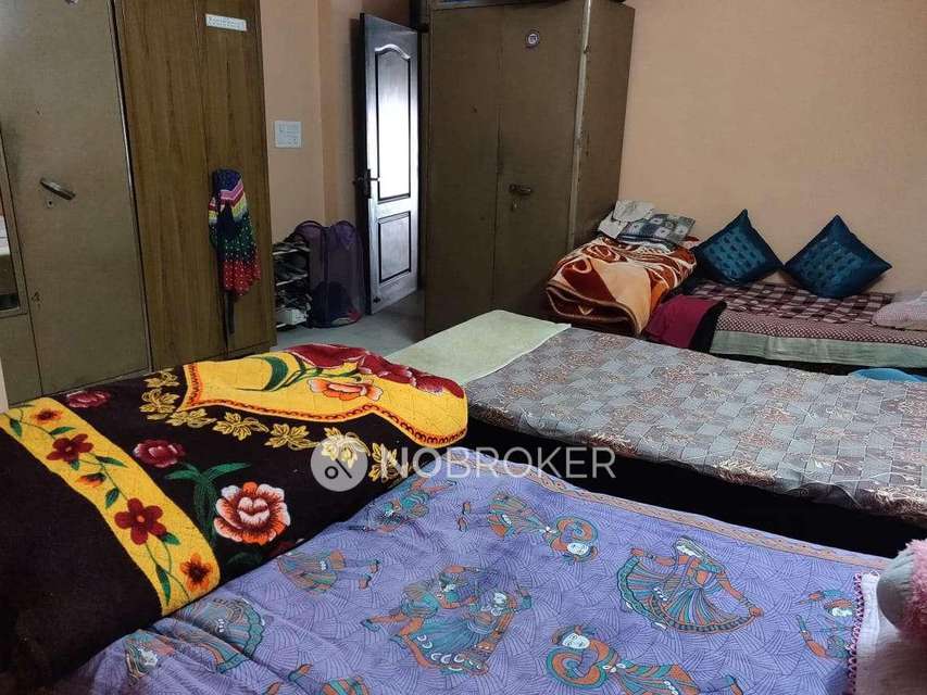 2 BHK Flat In Standalone Building  For Sale  In Mahavir Enclave