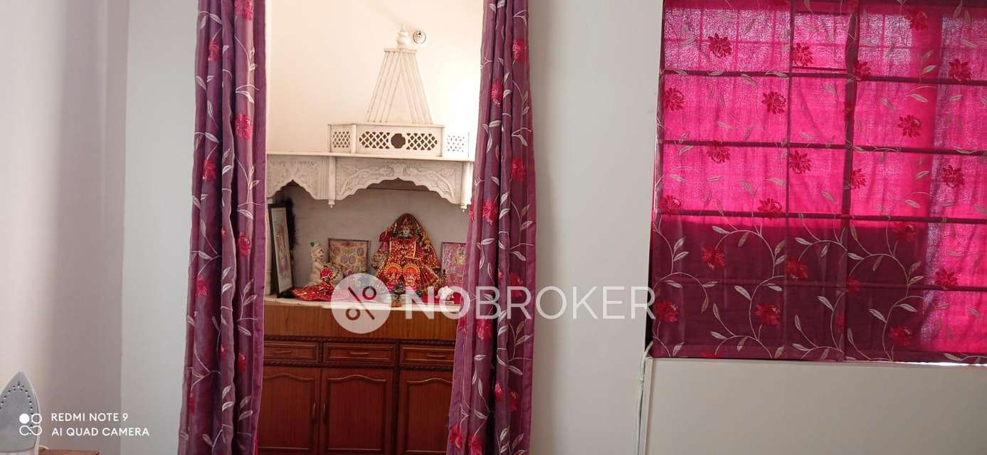 4 BHK Flat For Sale  In Sector 28