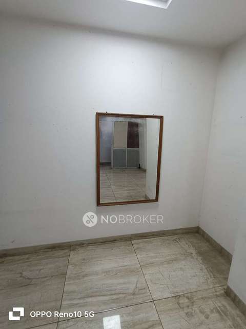 Office Space in Preet Vihar, Delhi for sale 