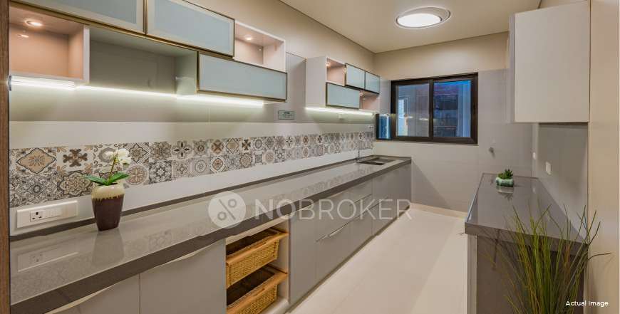 2 BHK Flat In Kumar Parc Residence For Sale  In Hadapsar