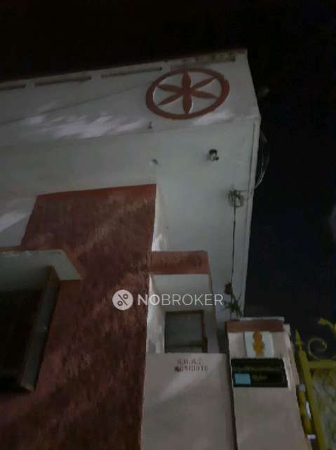 1 BHK House for Rent In Mig Colony,