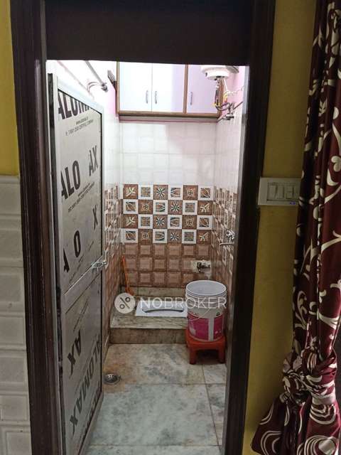 2 BHK Flat For Sale  In New Mustafabad