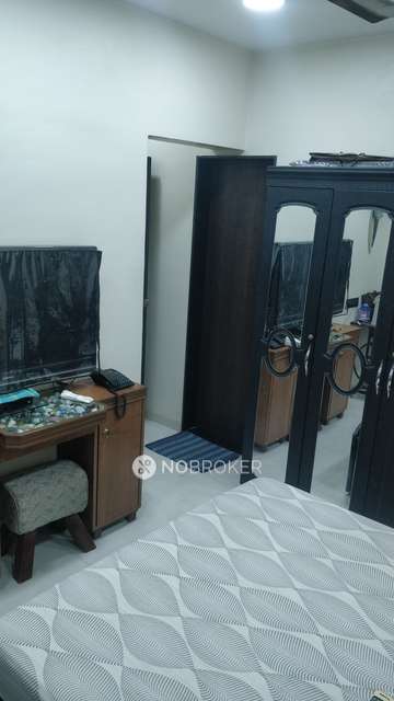 2 BHK Flat In Est Chs For Sale  In Mulund West