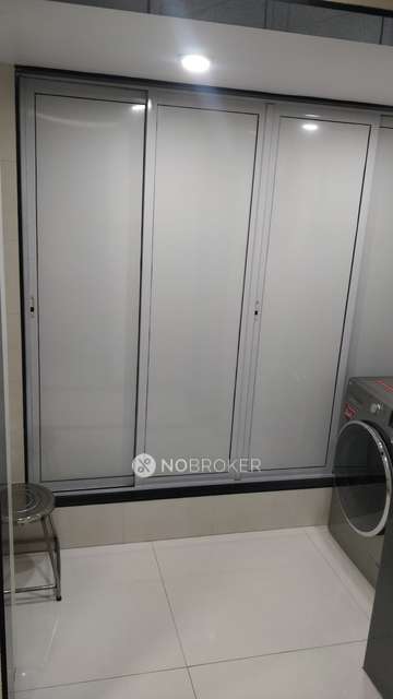 2 BHK Flat In Est Chs For Sale  In Mulund West