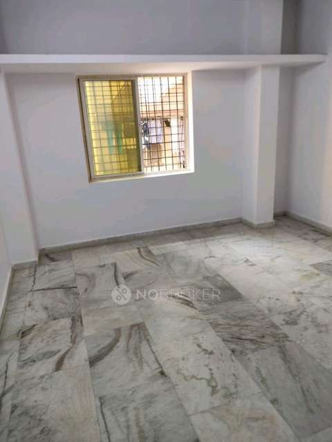 2 BHK Flat In Shah House For Sale  In Tarnaka, 
