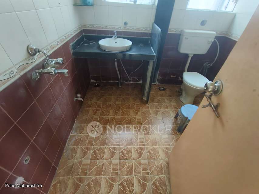 2 BHK Flat In Jai Ganesh Plaza for Rent  In Katraj