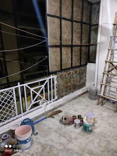 2 BHK Flat In Old Double Story  For Sale  In Lajpat Nagar 4