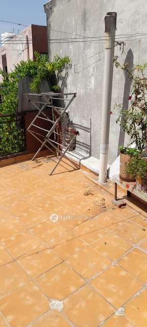 4+ BHK Flat For Sale  In Shahdara