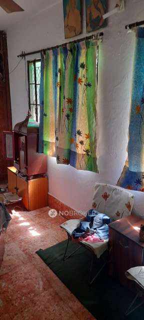 4+ BHK Flat For Sale  In Shahdara