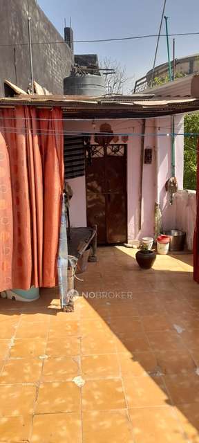 4+ BHK Flat For Sale  In Shahdara