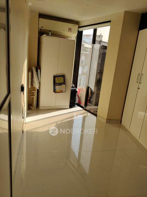 2 BHK Flat In Suraj Chs, Juhu For Sale  In Juhu