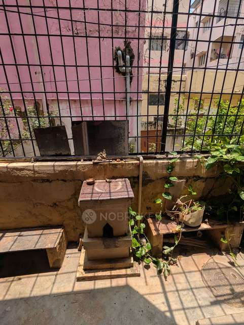 2 BHK Flat In Jayalakshmi Nivas For Sale  In New Nallakunta