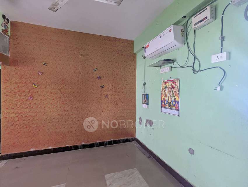 2 BHK Flat In Jayalakshmi Nivas For Sale  In New Nallakunta