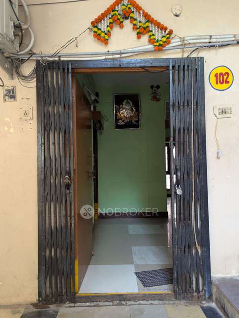 2 BHK Flat In Jayalakshmi Nivas For Sale  In New Nallakunta