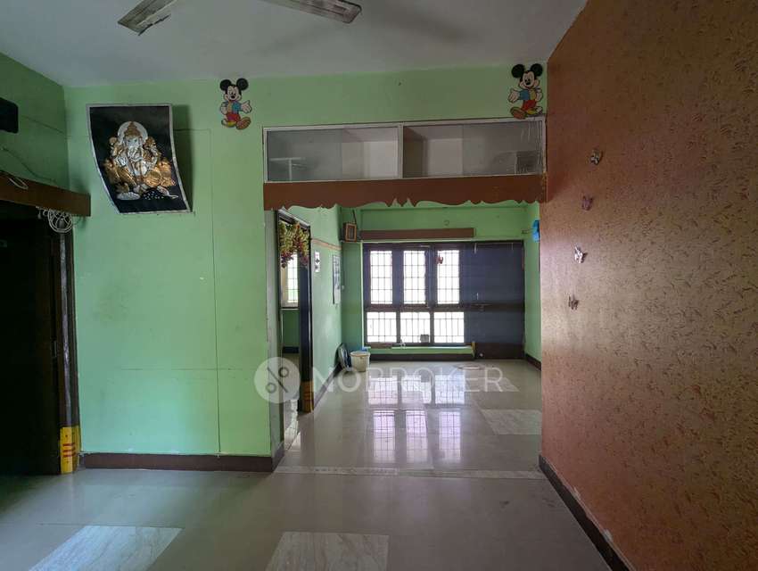 2 BHK Flat In Jayalakshmi Nivas For Sale  In New Nallakunta